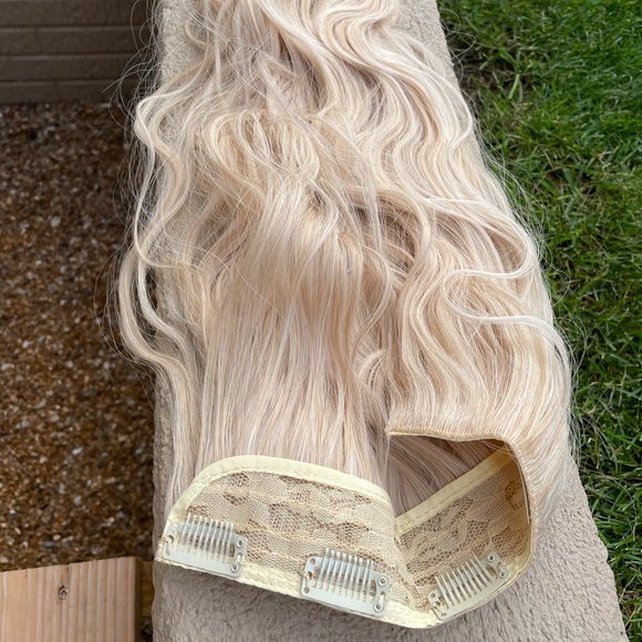 NWT 23” wavy ash blonde mix beach light beige hair extensions ONE piece - Picture 7 of 12